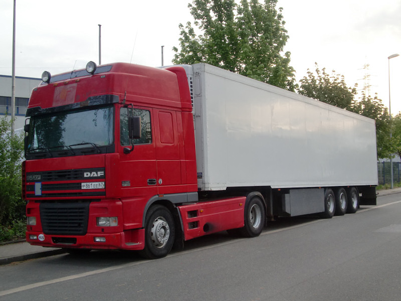 RUS-DAF-95-XF-480-rot-DS-270610-01.jpg - Trucker Jack