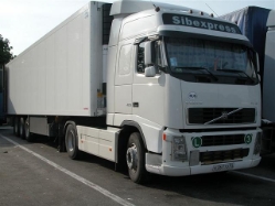 Volvo-FH12-Sibexpress-Schiffner-170604-1-RUS