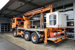 CH-MAN-F2000-26403-orange-Hug-220712-02