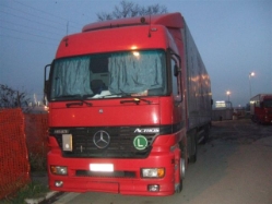 MB-Actros-1843-SRBOEXPORT-Fustinoni-010706-02-SCG