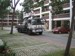 Nissan-Diesel-CW-330-Hlavac-030906-SGP