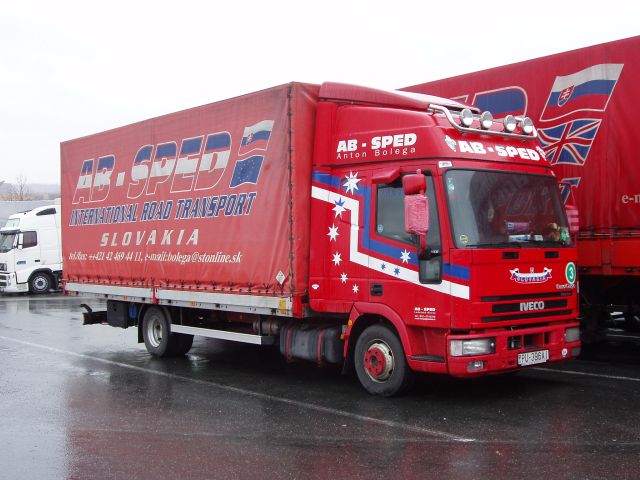 Iveco-EuroCargo-75E17-AB-Sped-Holz-200406-01-SK.jpg