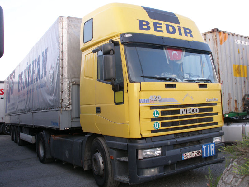 TR-Iveco-EuroStar-Bedir-Holz-250609-01.jpg