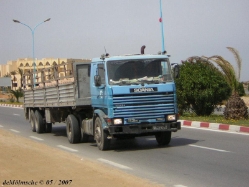 Scania-113-M-blau-Brock-240507-01-TUN