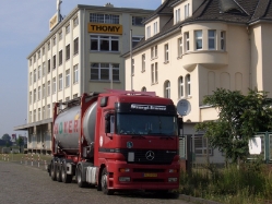 HUN-MB-Actros-1843-Hoyer-Sub-DS-210808-01