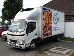 HUN-Toyota-Dyna-weiss-Thiele-210808-01