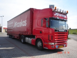Scania-124-L-420-Fazekas-Kovacs-051005-01-HUN