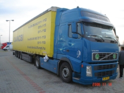 Volvo-FH12-460-Dancsi-Kovacs-181106-02-HUN