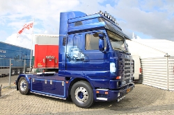 Scania-143-M-420-blau-260709-02
