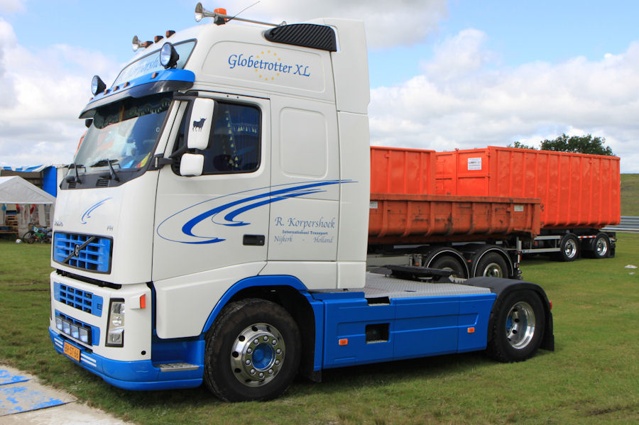 Volvo-FH-weiss-260709-01.jpg