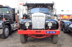 Mack-B-81-SX-schwarz-280709-02