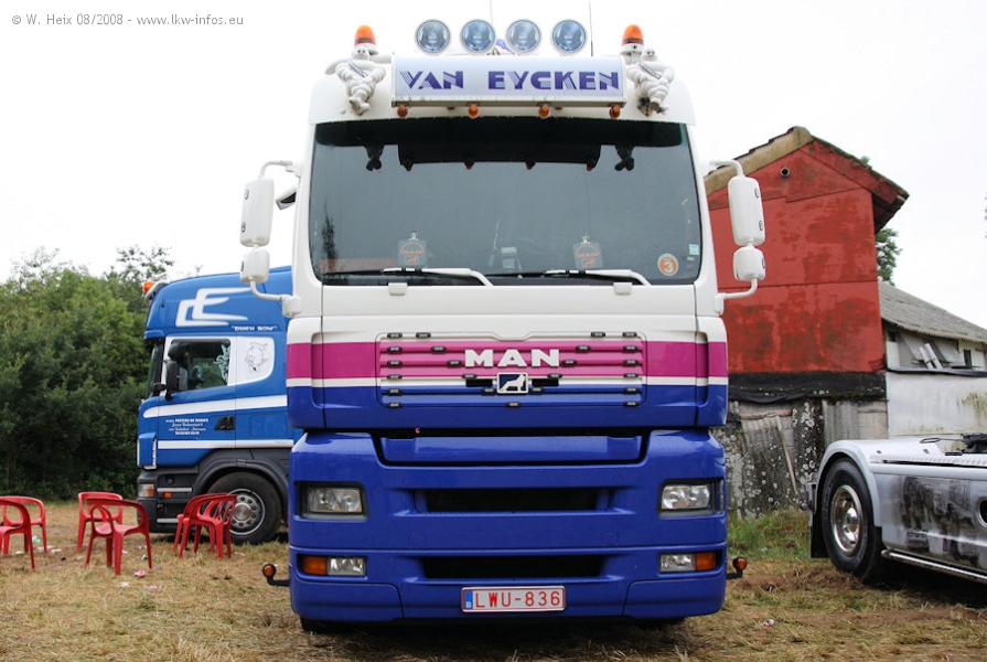 509-MAN-TGA-XXL-weiss-110807-01.jpg