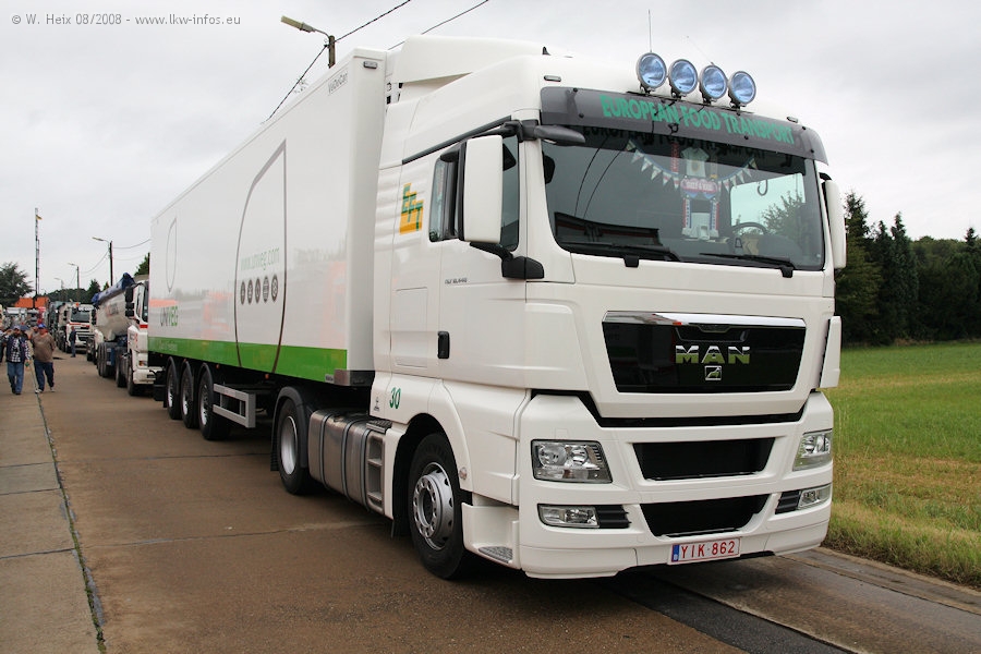 724-MAN-TGX-18440-Eurofresh-110807-01.jpg