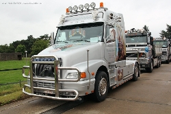 744-Volvo-NH12-Windmolders-110807-01