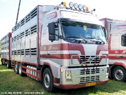 Volvo-FH12-Sleegers-190806-01
