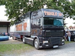 DAF-XF-schwarz-Rolf-180905-01