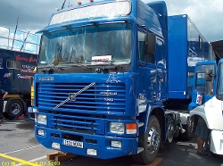 Volvo-F12-blau