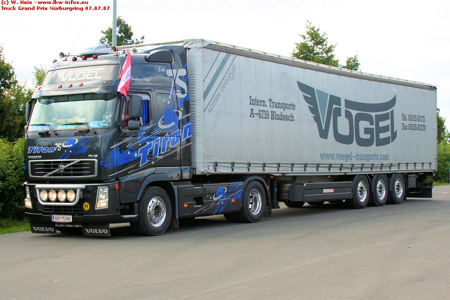 Volvo-FH12-460-Voegel-070707-01.jpg