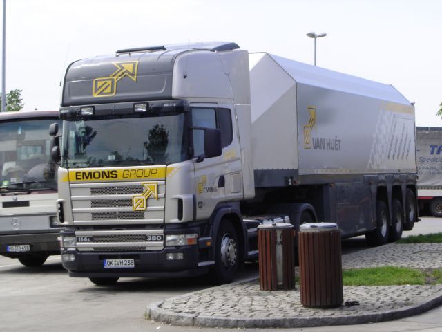 Scania-114-L-380-Emons-Gleisenberg-080605-01.jpg - A. Gleisenberg