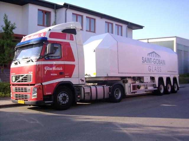 Volvo-FH12-420-Glastrans-Glass-Carrier-Driessen-300504-2.jpg - Markus Driessen