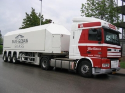 DAF-95-XF-430-Glass-Carrier-Driessen-100504-1