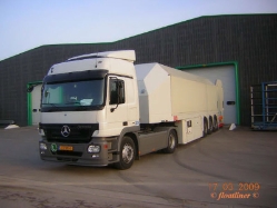 MB-Actros-MP2-weiss-Brock-221209-01