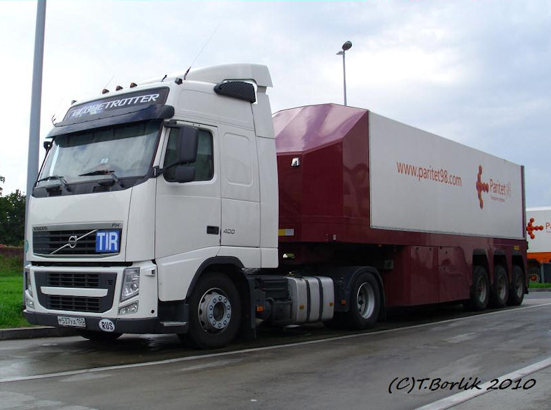 Volvo-FH-II-weiss-Borlik-220810-01.jpg