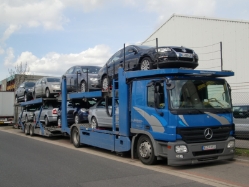 MB-Actros-MP2-blau-DS-260610-02