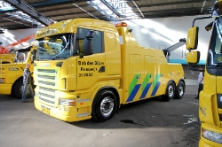 Mackdag-Bergefahrzeuge-Autotransporter-031010-036