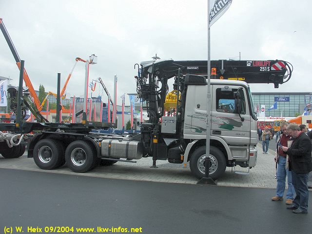 MB-Actros-3354-Braun-290904-3.jpg