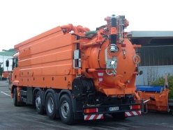 MAN-TGA-26410-L-Kommunal-Kress-290505-02