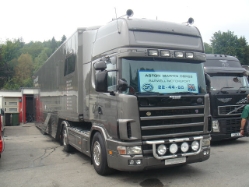 Scania-4er-Aston-Martin-Strauch-130806-02