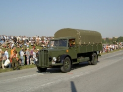 Berna-Schweizer-Armee-Minnig-231205-01
