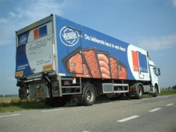 MB-Atego-1823-Theunissen-110905-02