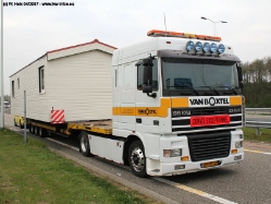 DAF-95-XF-380-van-Boxtel-110407-04