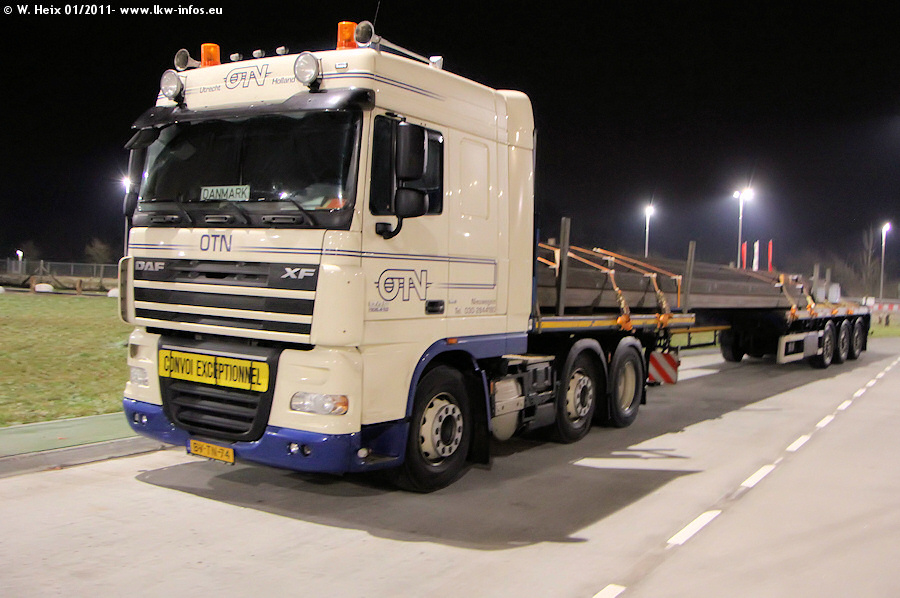 DAF-XF-105410-OTN-110111-03.jpg