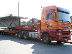 MAN-TGA-33530-XXL-Scheder-Reck-041107-01