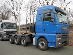 MAN-TGA-41530-XXK-blau-PvUrk-140508-01