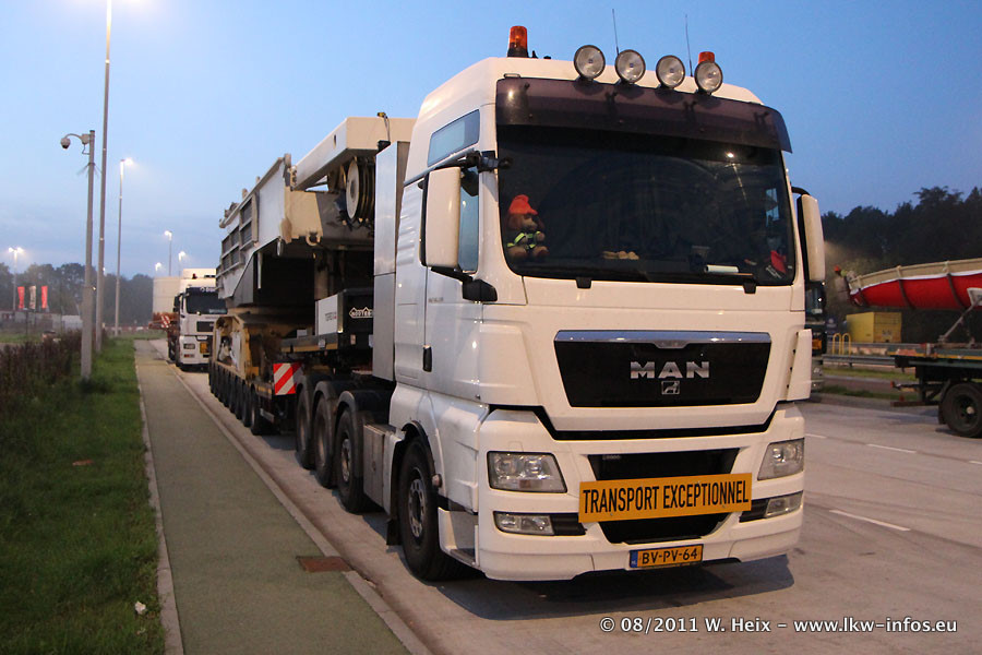 MAN-TGX-41540-weiss-260811-03.jpg