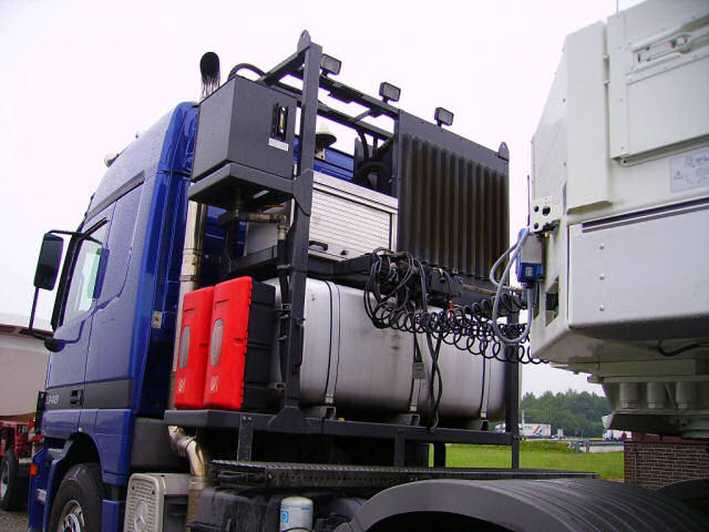 MB-Actros-3348-SLT-Schenker-HCS-Bursch-310506-09.jpg - Manfred Bursch
