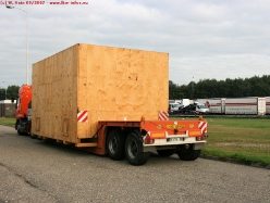 Renault-Premium-Elzem-Group-130907-07