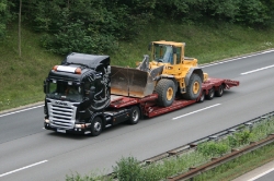 Scania-R-500-schwarz-Bornscheuer-061010-02