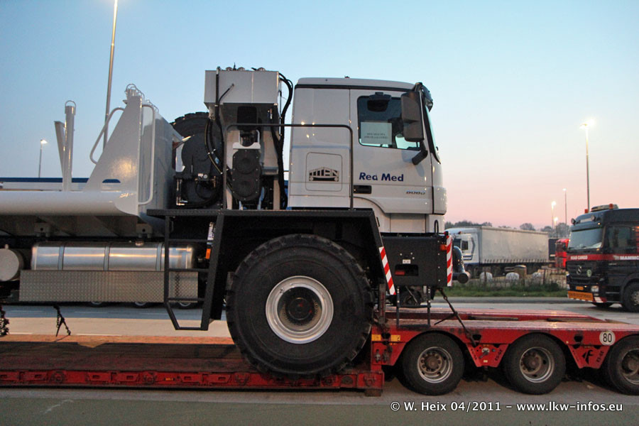 Titan-6060-6x6-weiss-150411-09.jpg
