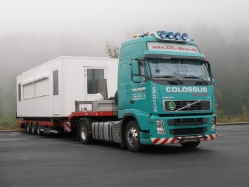 Volvo-FH-440-Colossus-Holz-260808-02