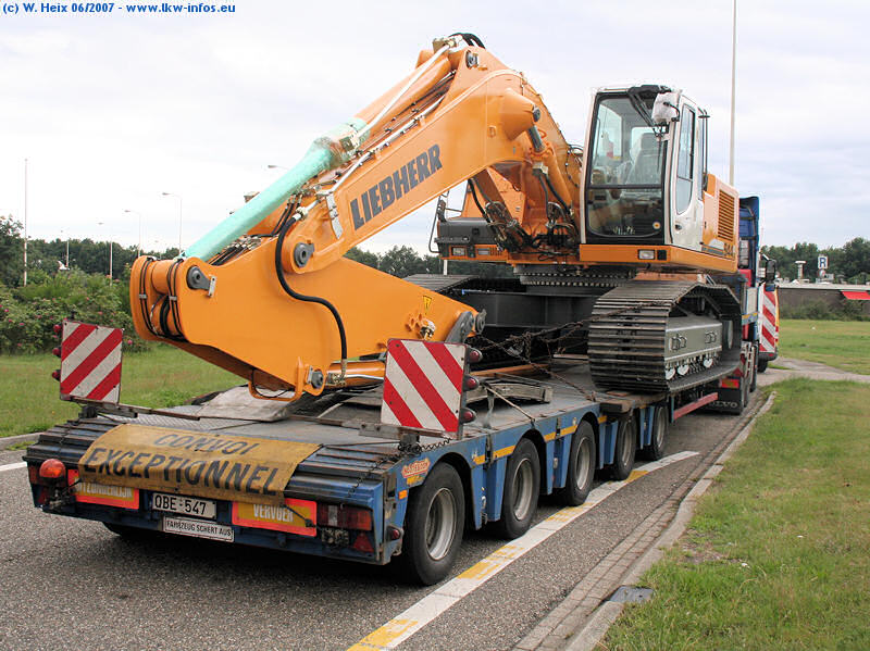 Volvo-FH16-550-Adams-270607-14.jpg