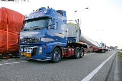 Volvo-FH16-550-Adams-040809-08