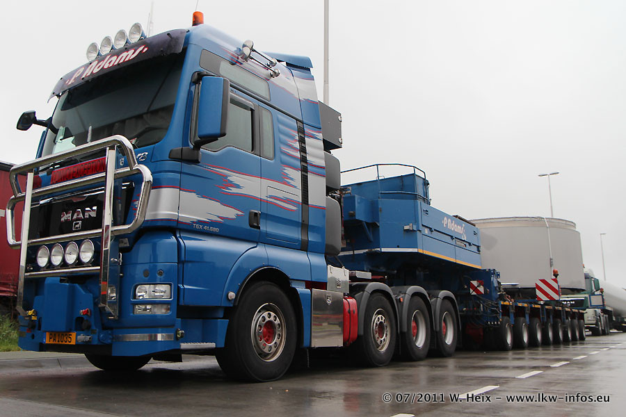 MAN-TGX-41680-1035-Adams-270711-06.jpg