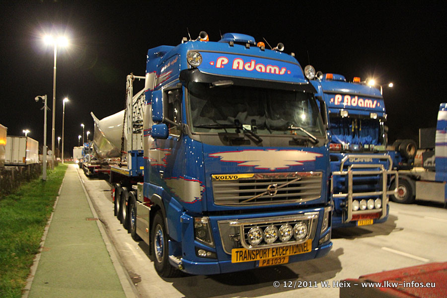 Volvo-FH16-II-700-Adams-121211-04.jpg