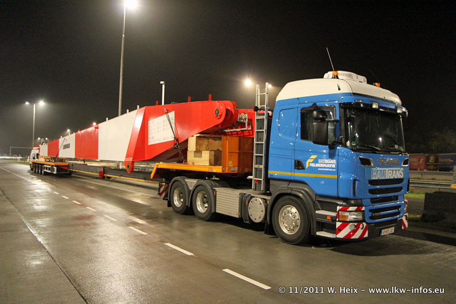 Scania-R-II-560-8832-Bautrans-021111-01.jpg