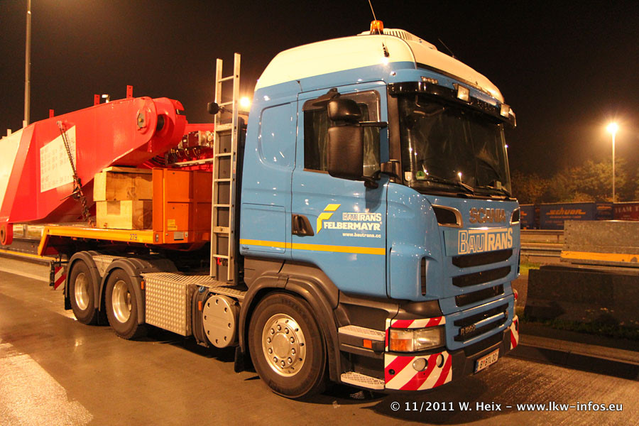 Scania-R-II-560-8832-Bautrans-021111-04.jpg